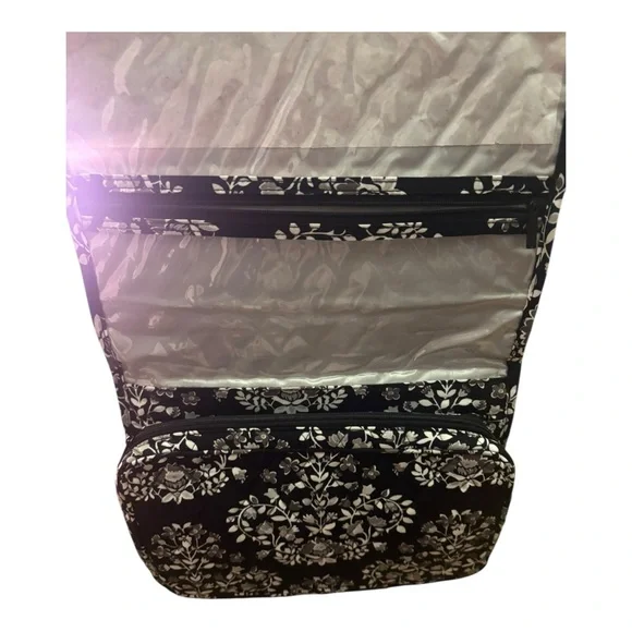 Vera Bradley Floral Hanging Organizer - Picture 4 of 6